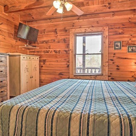 Mountain Pool Lodge Sevierville Cabin With Hot Tub Pigeon Forge Exterior foto